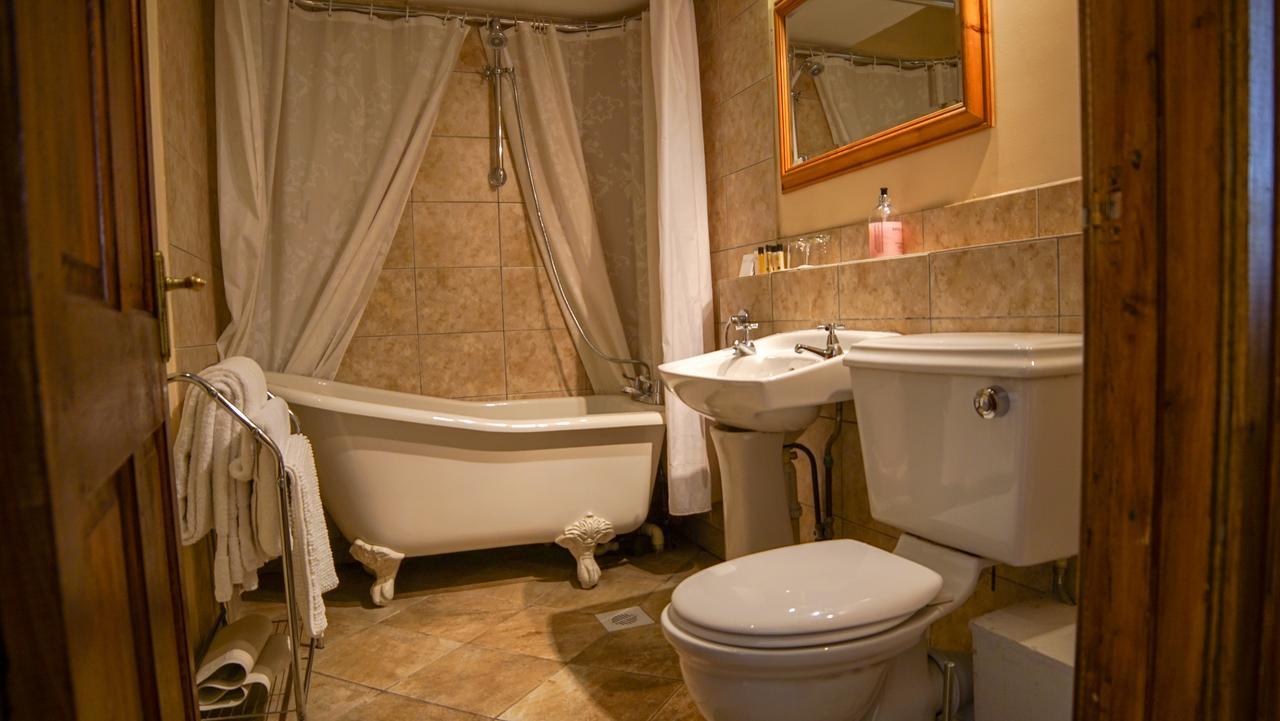 メルクシャム Cleeve House Bed & Breakfast エクステリア 写真