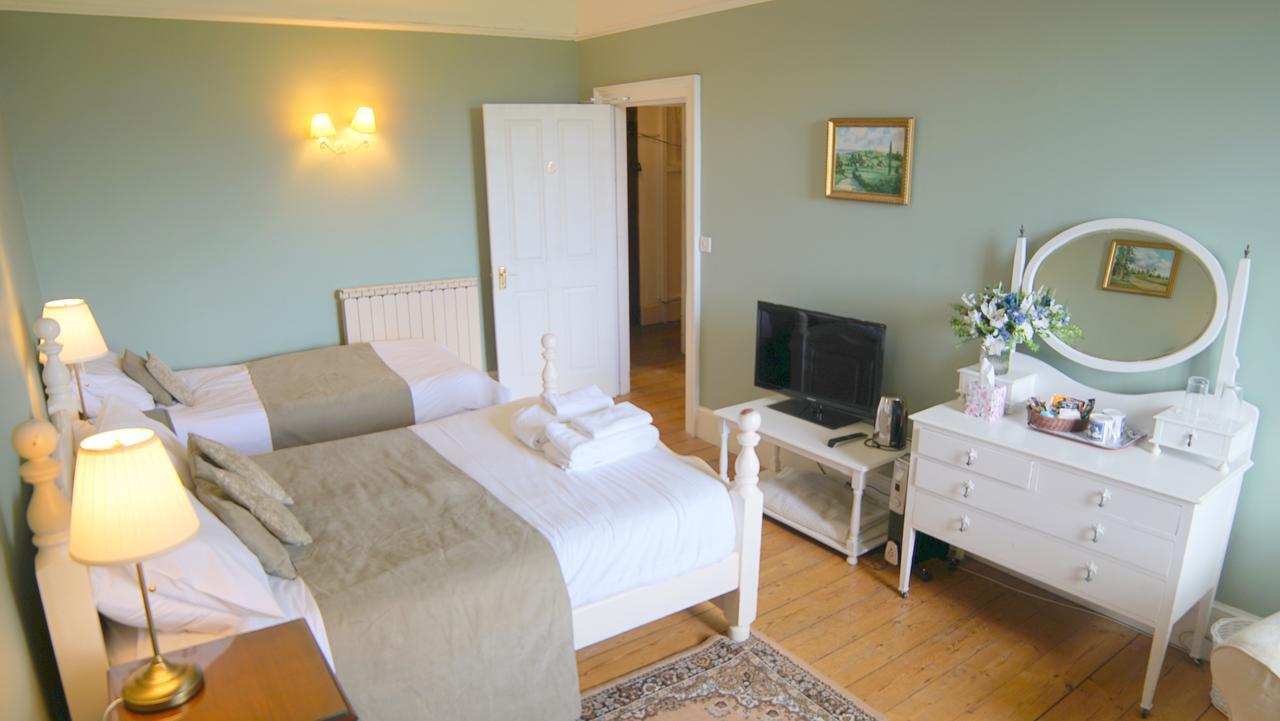 メルクシャム Cleeve House Bed & Breakfast エクステリア 写真