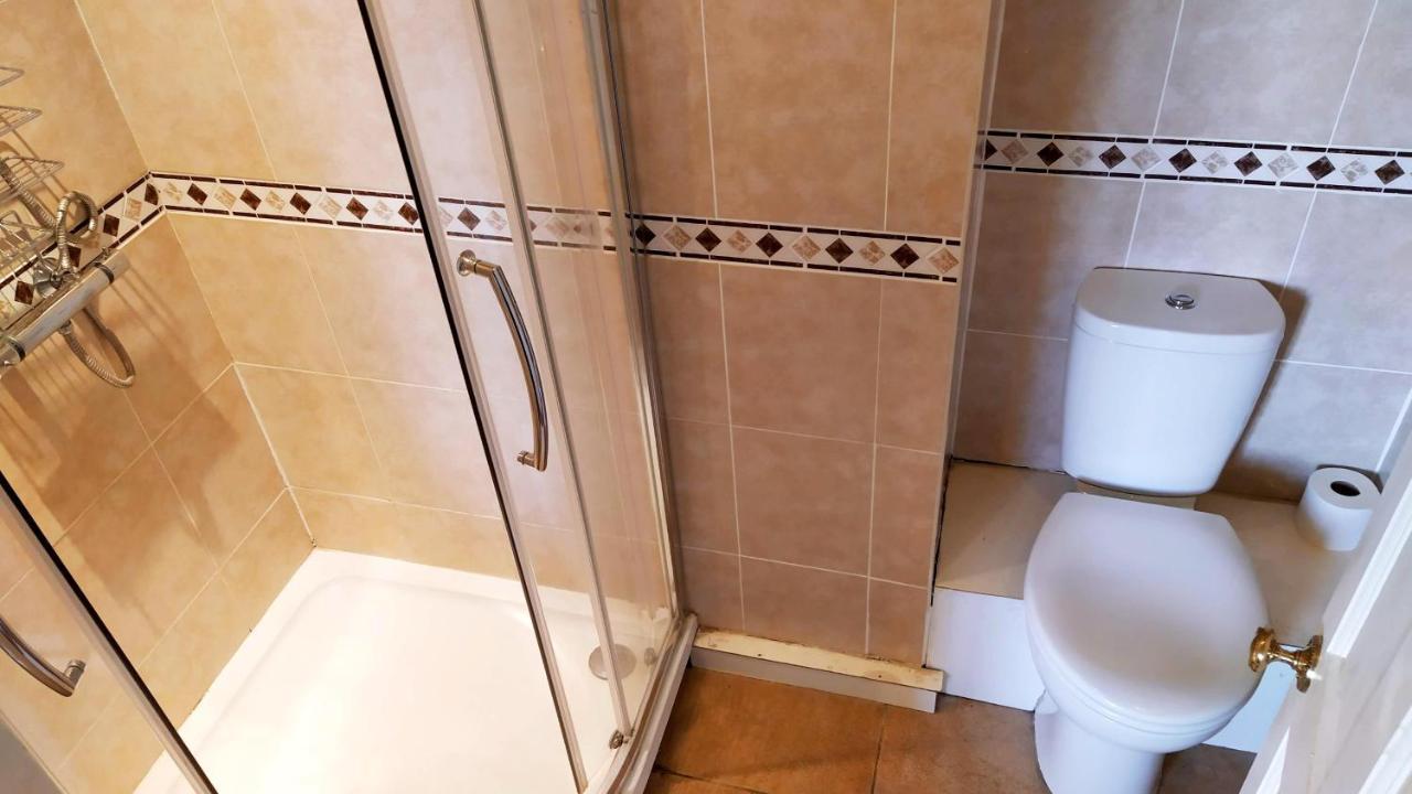 メルクシャム Cleeve House Bed & Breakfast エクステリア 写真